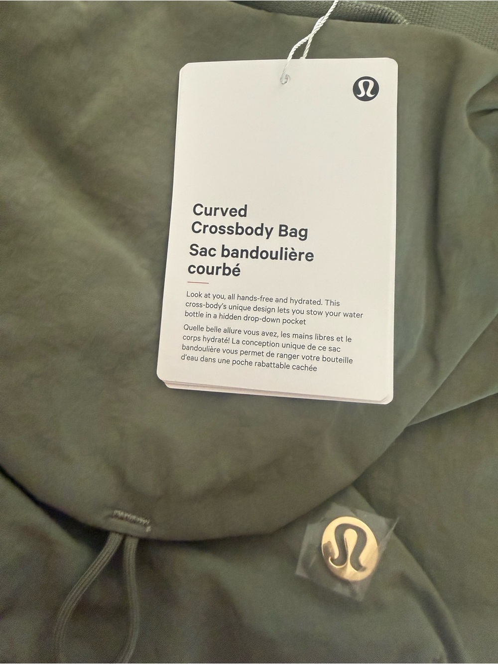 Lululemon Curved Crossbody bag 3L in Bay Leaf - Picture 4 of 5